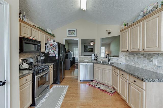558 Bellingham Drive, Sugar Hill, GA 30518