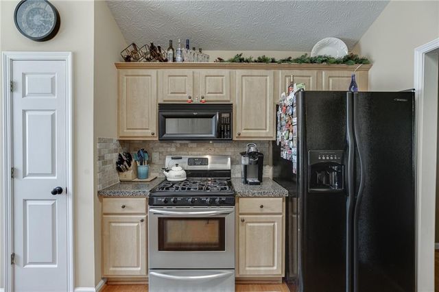 558 Bellingham Drive, Sugar Hill, GA 30518