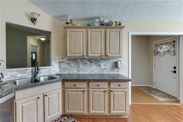 558 Bellingham Drive, Sugar Hill, GA 30518