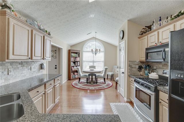 558 Bellingham Drive, Sugar Hill, GA 30518