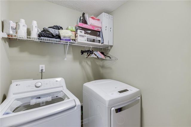 558 Bellingham Drive, Sugar Hill, GA 30518