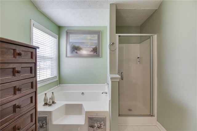 558 Bellingham Drive, Sugar Hill, GA 30518