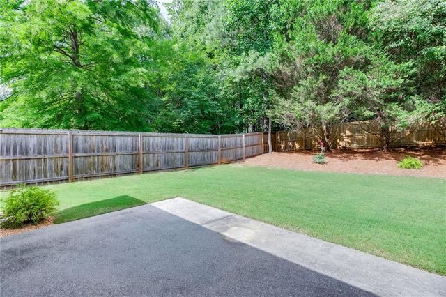 558 Bellingham Drive, Sugar Hill, GA 30518