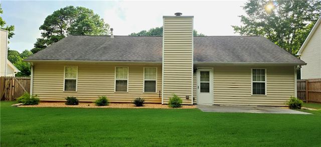 558 Bellingham Drive, Sugar Hill, GA 30518