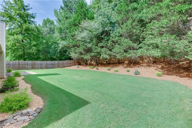 558 Bellingham Drive, Sugar Hill, GA 30518