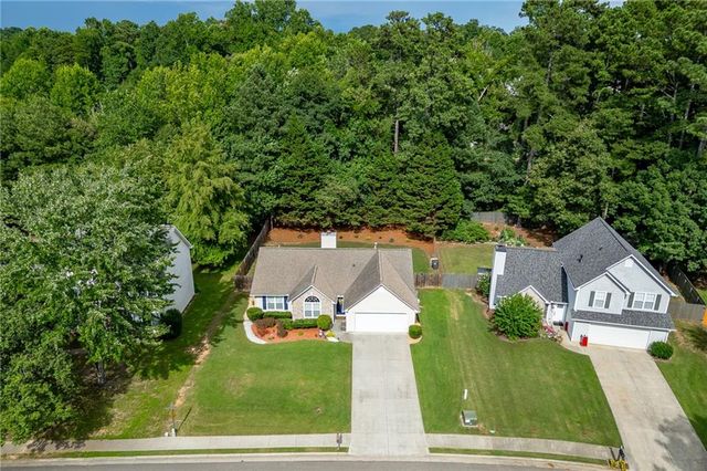 558 Bellingham Drive, Sugar Hill, GA 30518