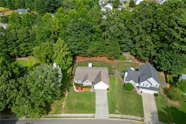 558 Bellingham Drive, Sugar Hill, GA 30518
