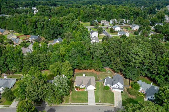 558 Bellingham Drive, Sugar Hill, GA 30518