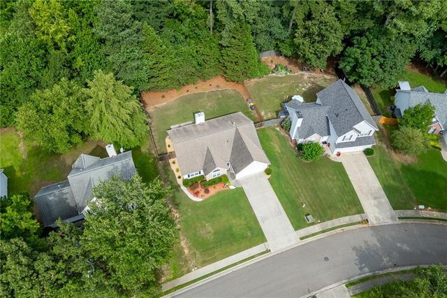 558 Bellingham Drive, Sugar Hill, GA 30518