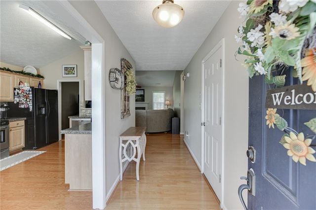 558 Bellingham Drive, Sugar Hill, GA 30518