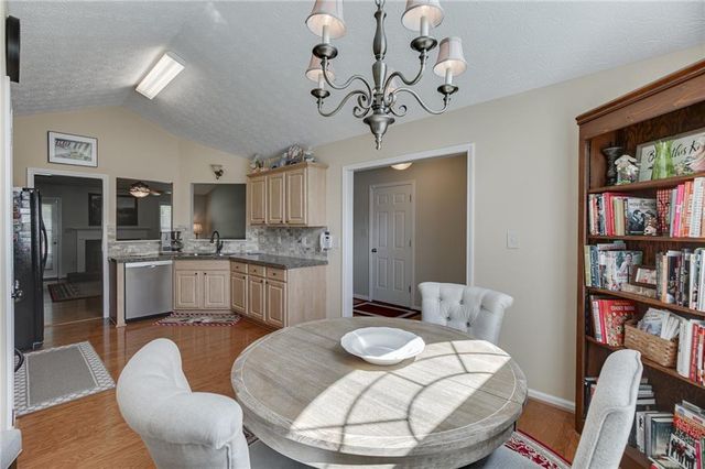 558 Bellingham Drive, Sugar Hill, GA 30518