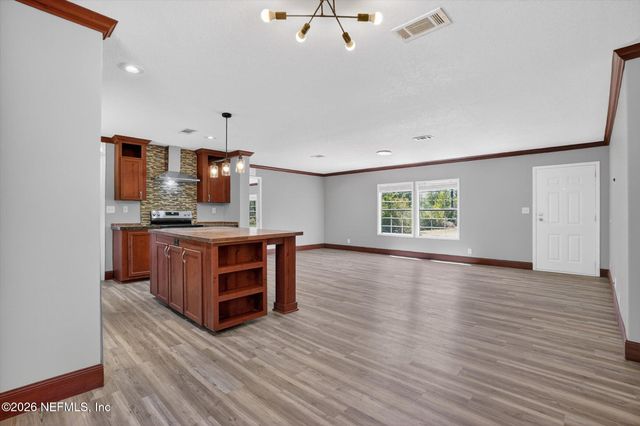 8311 COUNTY ROAD 217, Jacksonville, FL 32234