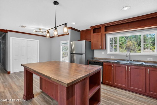 8311 COUNTY ROAD 217, Jacksonville, FL 32234