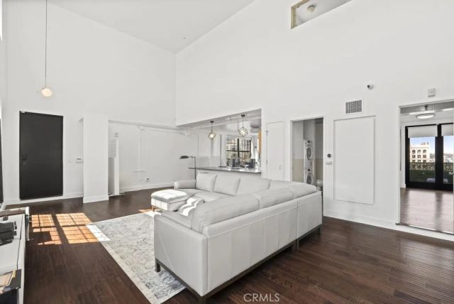 746 S Los Angeles Street 1201, Los Angeles, CA 90014