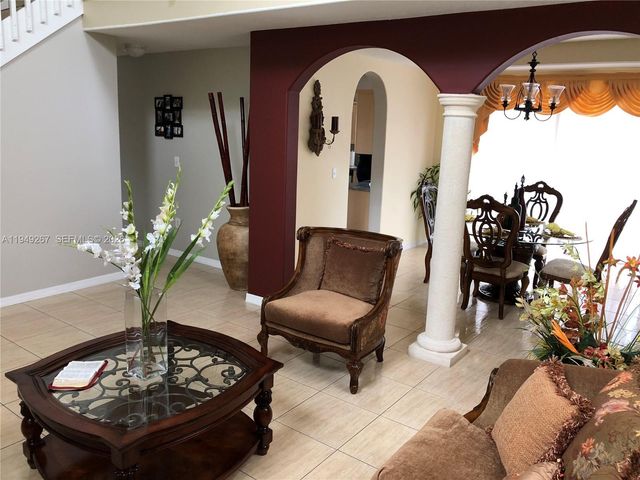 15364 SW 32nd Ter, Miami, FL 33185