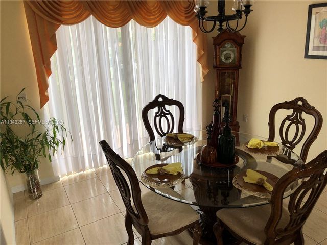 15364 SW 32nd Ter, Miami, FL 33185