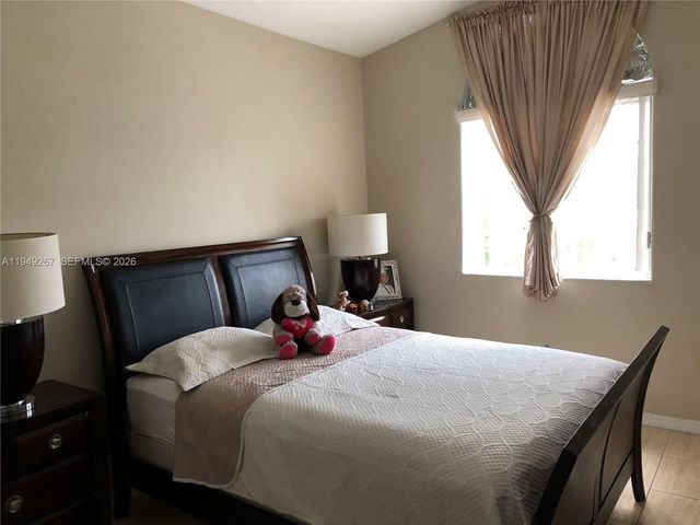 15364 SW 32nd Ter, Miami, FL 33185