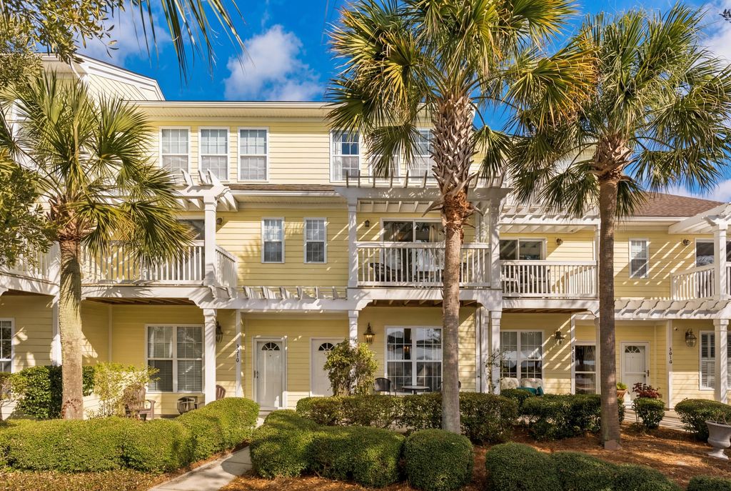 Image 5 of property listing at 3012 Sugarberry Lane, Johns Island, SC 29455