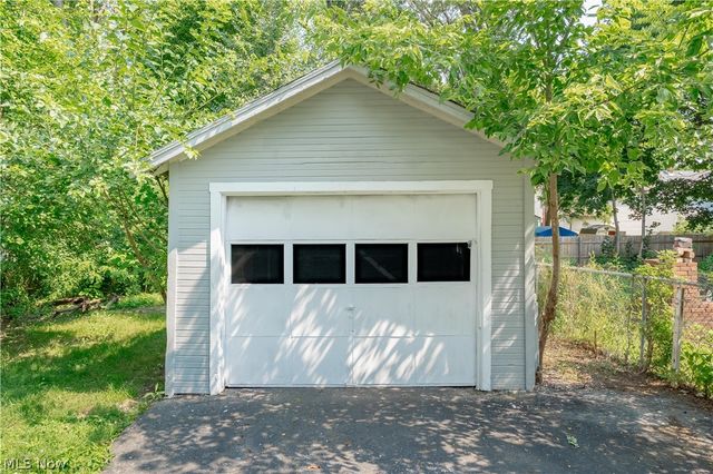 757 Baird Street, Akron, OH 44306