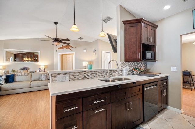 2124 Wood Stork Ave, St Augustine, FL 32084