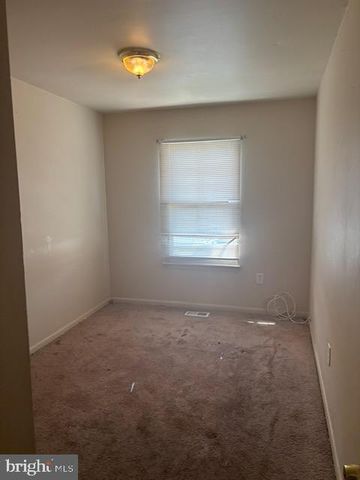 5104 EMO ST, Capitol Heights, MD 20743