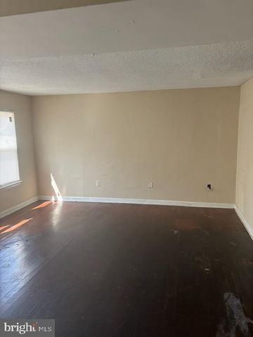 5104 EMO ST, Capitol Heights, MD 20743