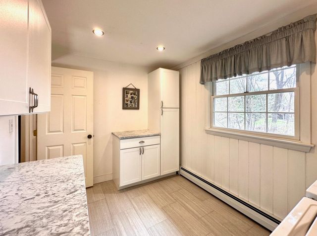 19 Pinewood Drive, Merrimack, NH 03054