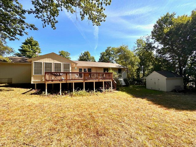 19 Pinewood Drive, Merrimack, NH 03054