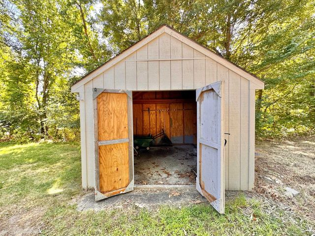 19 Pinewood Drive, Merrimack, NH 03054