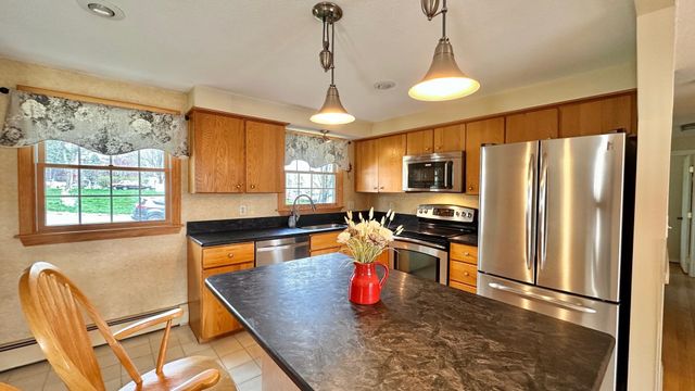 19 Pinewood Drive, Merrimack, NH 03054