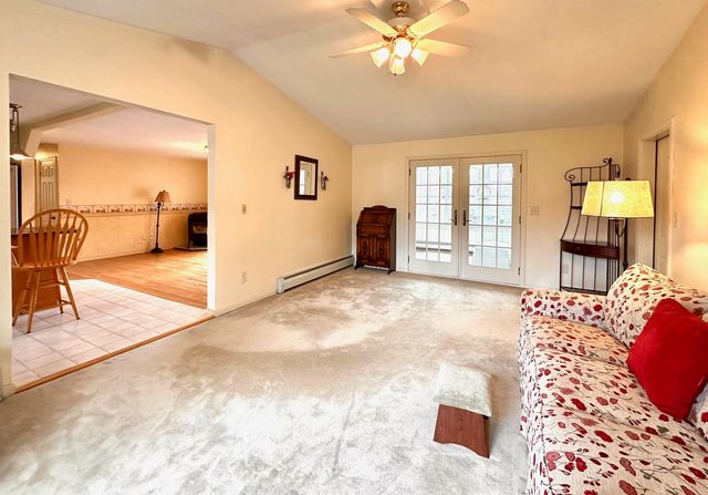 19 Pinewood Drive, Merrimack, NH 03054