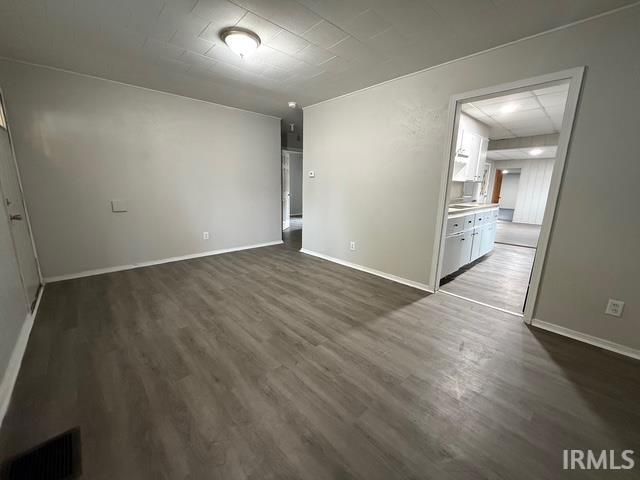 209 E Edgar Avenue, Mishawaka, IN 46545
