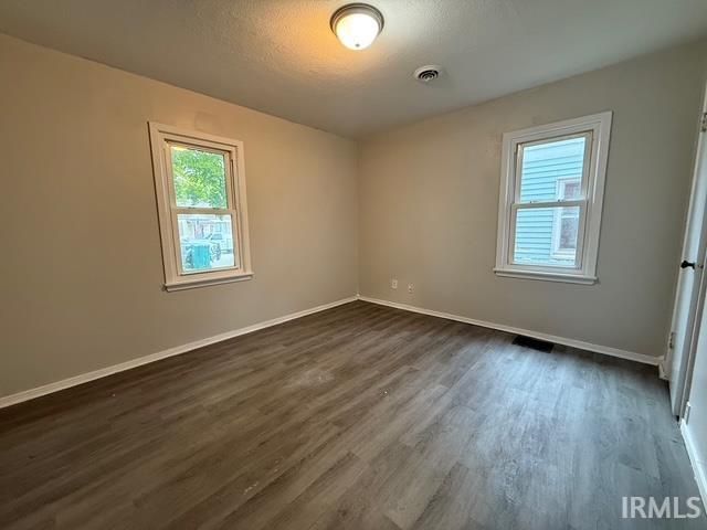209 E Edgar Avenue, Mishawaka, IN 46545