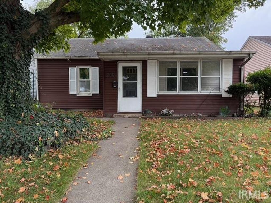 209 E Edgar Avenue, Mishawaka, IN 46545