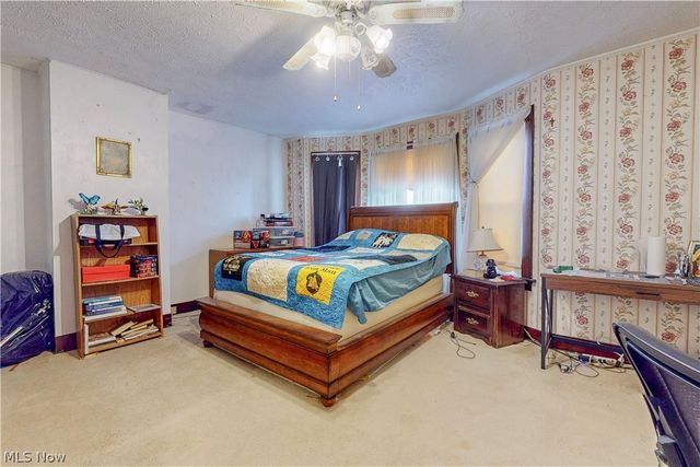 1652 Oregon Avenue, Steubenville, OH 43952