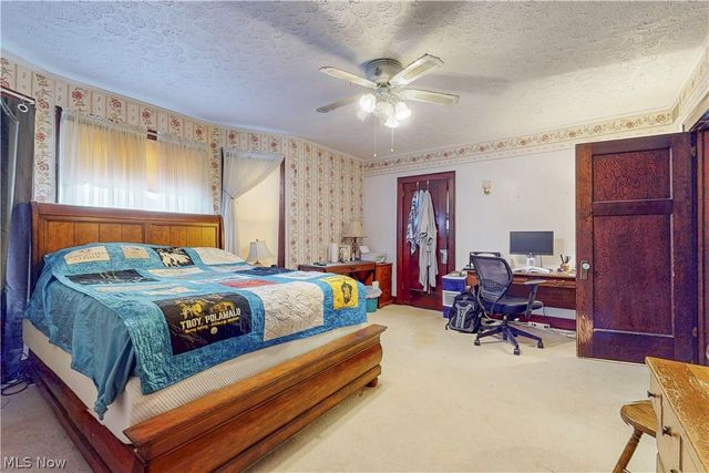 1652 Oregon Avenue, Steubenville, OH 43952