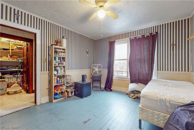 1652 Oregon Avenue, Steubenville, OH 43952