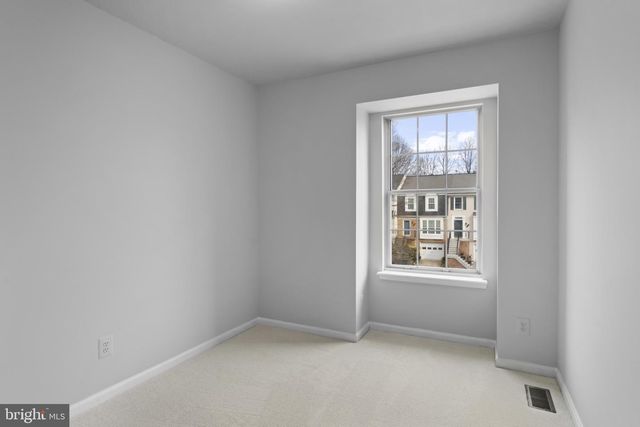 8603 ROCKY GAP CT, Lorton, VA 22079