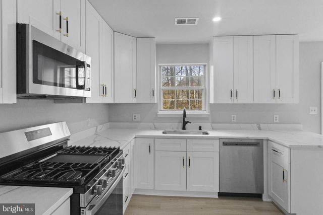 8603 ROCKY GAP CT, Lorton, VA 22079