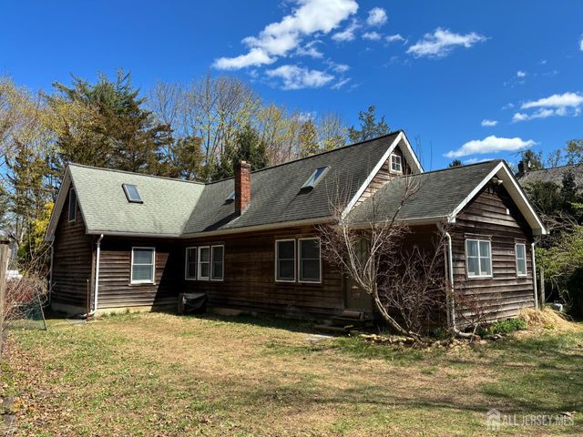 2 Park Place, East Brunswick, NJ 08850