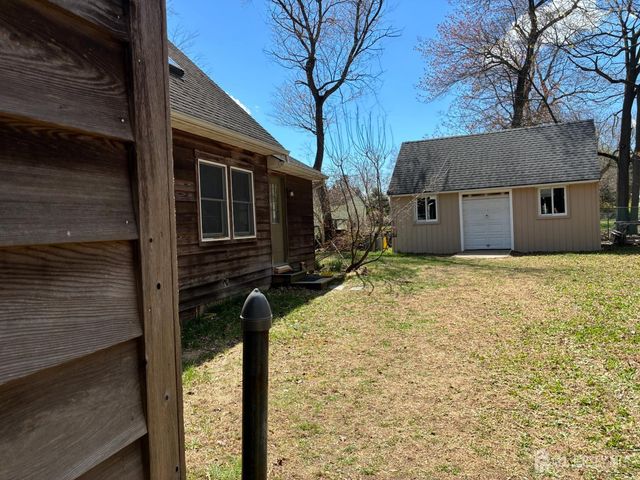 2 Park Place, East Brunswick, NJ 08850