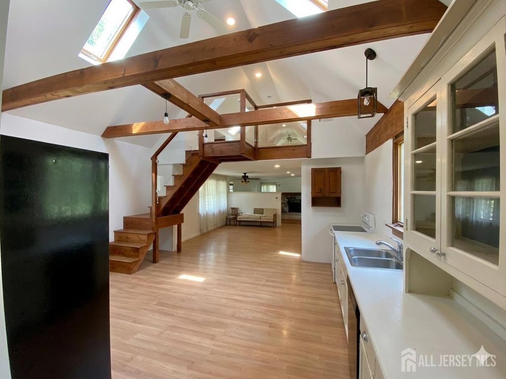 2 Park Place, East Brunswick, NJ 08850