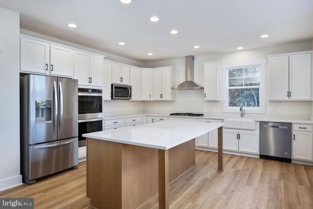 1985 GARRISONVILLE RD, Stafford, VA 22556