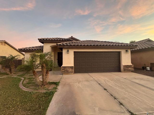 207 E 12 Pl, Somerton, AZ 85350