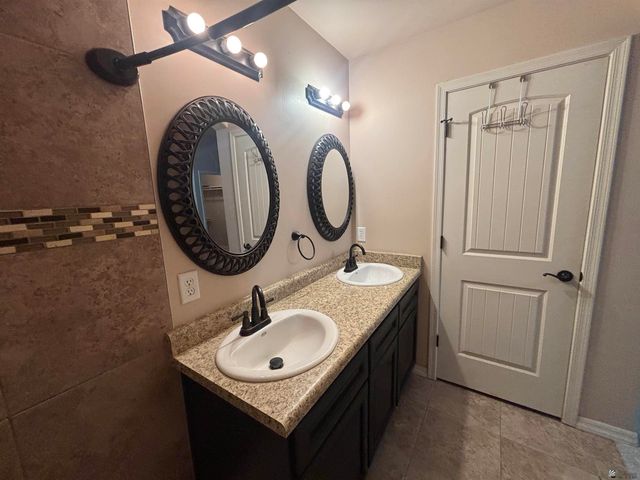 207 E 12 Pl, Somerton, AZ 85350