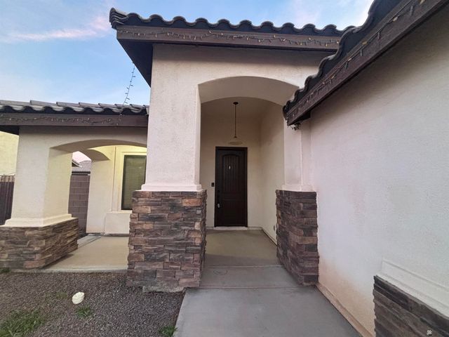 207 E 12 Pl, Somerton, AZ 85350
