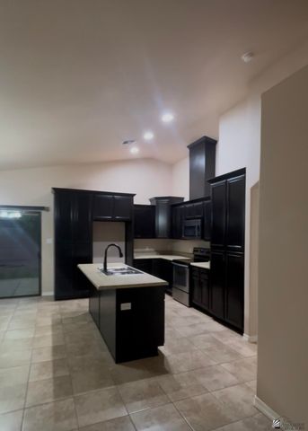 207 E 12 Pl, Somerton, AZ 85350