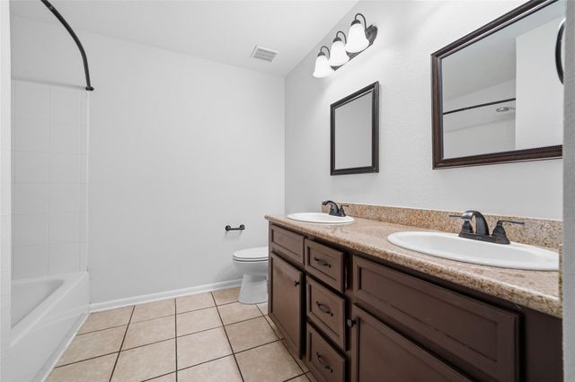 6611 Green Pear Lane, Houston, TX 77049