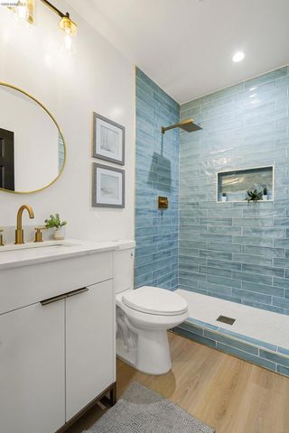 2151 Santa Rita St, Oakland, CA 94601