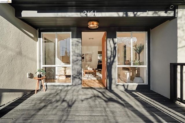 2151 Santa Rita St, Oakland, CA 94601
